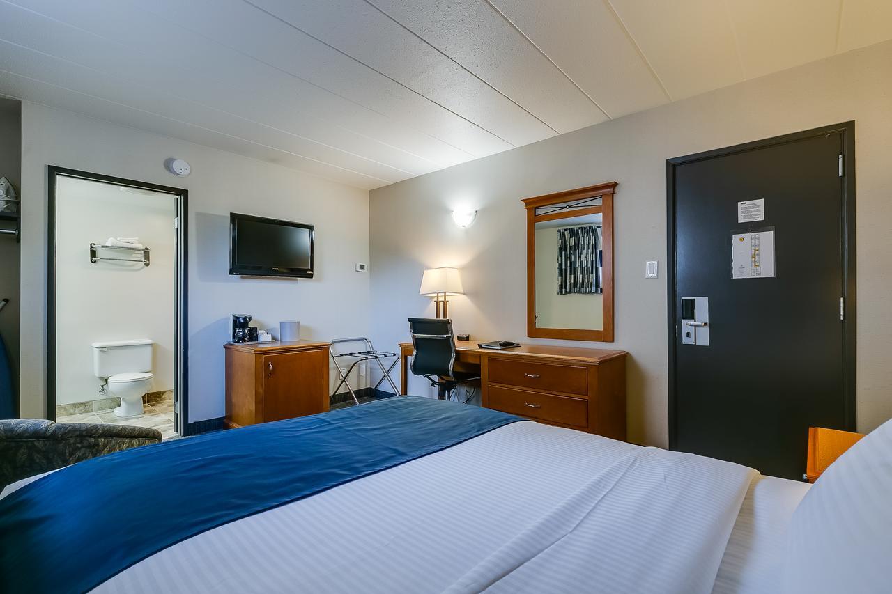 Hotel West Wing At Park Town Saskatoon Zewnętrze zdjęcie
